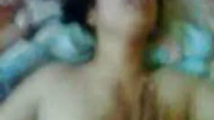 ג'נטלמן סקסי כל הזמן סרטי סקס חינם לצפייה מזיין כלבות בתחת.