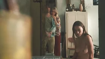 מאצ'ו מאכיל את הזין לחברה הבלונדינית החמודה סרטי סקס לצפיה מידית אחרי לשון הרע.
