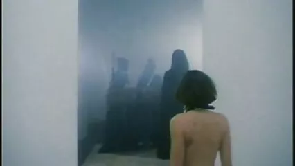 רוצח נשים שחור סרטי סקס מלאים לצפיה ישירה דפק באופן פעיל בחורה בלונדינית עסיסית.