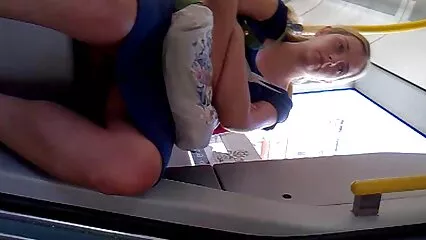 גבר מזיין אישה במגפיים, מקבל עונג סרטי סקס צפיה ישירה חינם חג המולד.