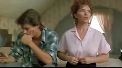 ילדה אמיצה עם כמה חברים בו זמנית. סרטי סקס צפיה ישירה חינם