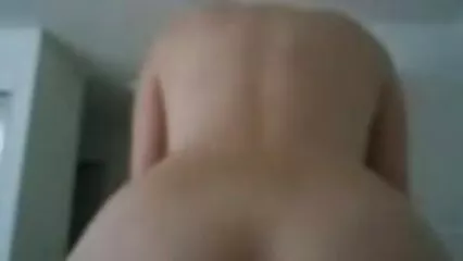 בלונדינית בעלת המצאה פורנו לצפייה חינם הביאה הביתה אסייתית.