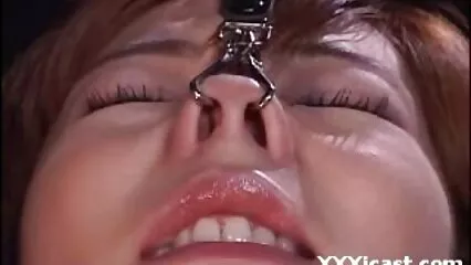 חרמן ובסופו סרטי פורנו לצפייה חינם של דבר מזיין בלונדינית יפה.
