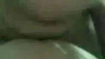 אחי מזיין את התאום סרטי פורנו לצפייה חינם של אמו החורגת וגומר בה.