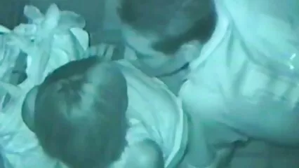 אסיה לוהטת רוכבת זין ענק סרטי סקס חינם לצפייה ישירה של תייר אירופאי.
