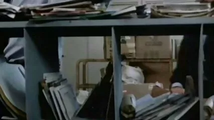 שתי חברות קיבלו את פני הזין סקס לצפייה חינם בשמחה עם כוסות.