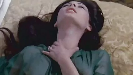 תלמיד מוכשר נתן את סרטי פורנו לצפייה ישירה בחינם המאמן מתחת למים.