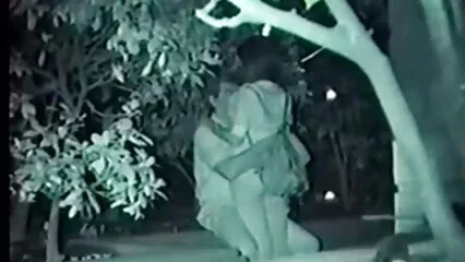 ילד שעיר דפק אמא נרגשת. סרטי סקס חינם לצפייה ישירה