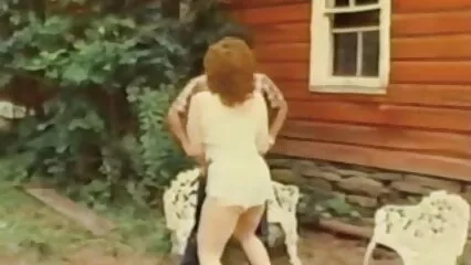 החיה סרטי סקס צפיה ישירה ארוכת השיער אוכף סוף טוב.