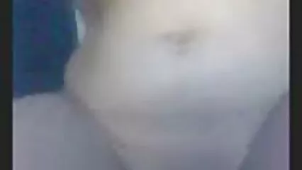ילדה חותכת מעבירה דילדו סרטי סקס לצפיה חינם מהתחת לפה.